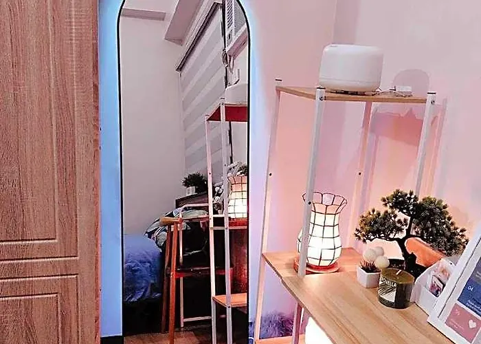 Tal Staycation
1 Bed /bath/kitchen
Neflix
Internet 4*