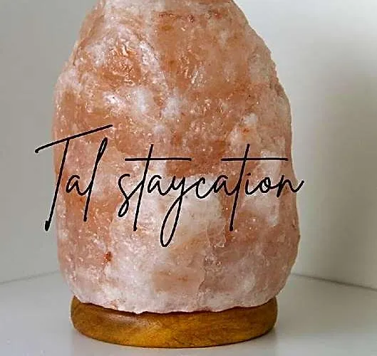 호텔 Tal Staycation
1 Bed /bath/kitchen
Neflix
Internet 마닐라